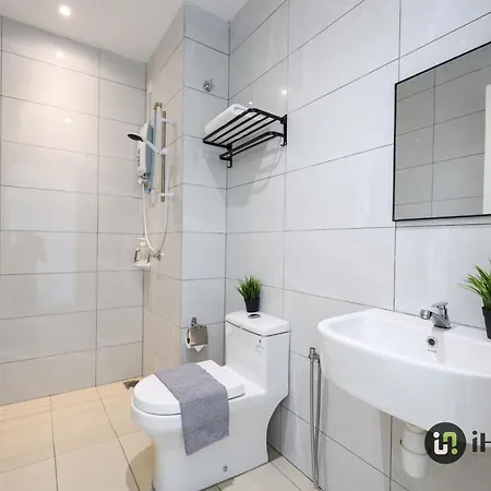 Amber Cove Melaka Premium By I Housing Apartment Exterior photo