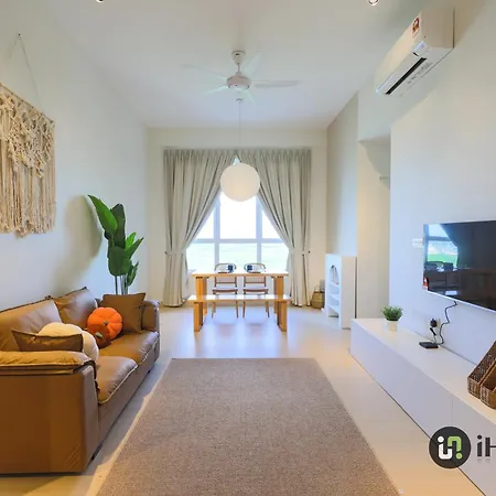 Amber Cove Melaka Premium By I Housing Apartment Exterior photo