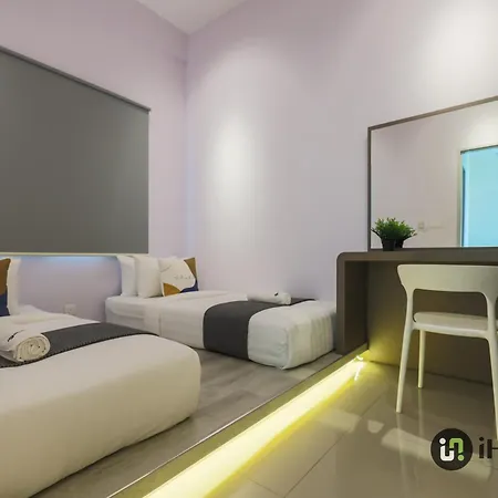 Amber Cove Melaka Premium By I Housing Apartment Exterior photo