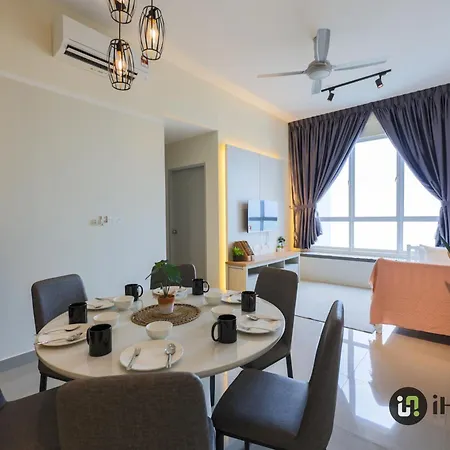 Amber Cove Melaka Premium By I Housing Apartment Exterior photo