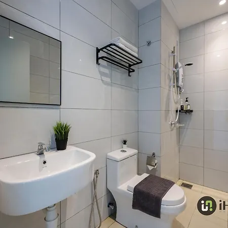 Amber Cove Melaka Premium By I Housing Apartment Exterior photo